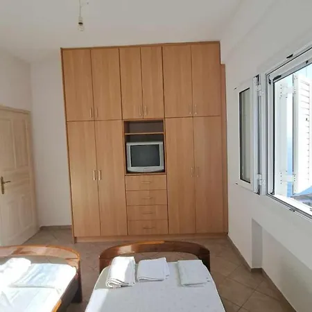 Eleni Apartment