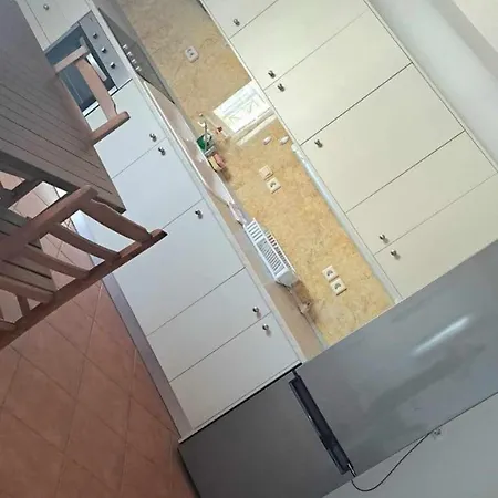 Eleni Apartment