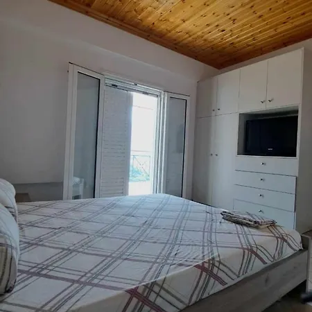 Eleni Apartment